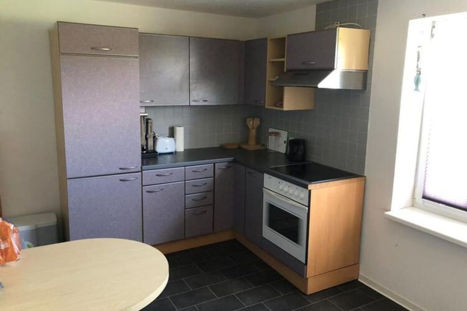 House | Private kitchen | Electric kettle, toaster, highchair