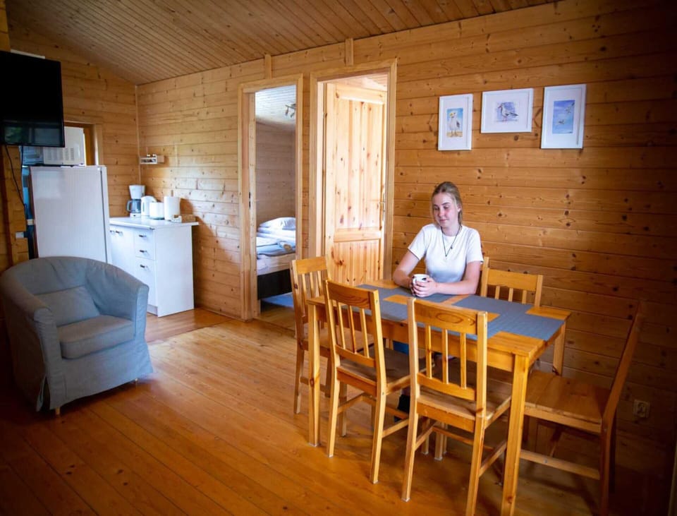 Bungalow | Dining
