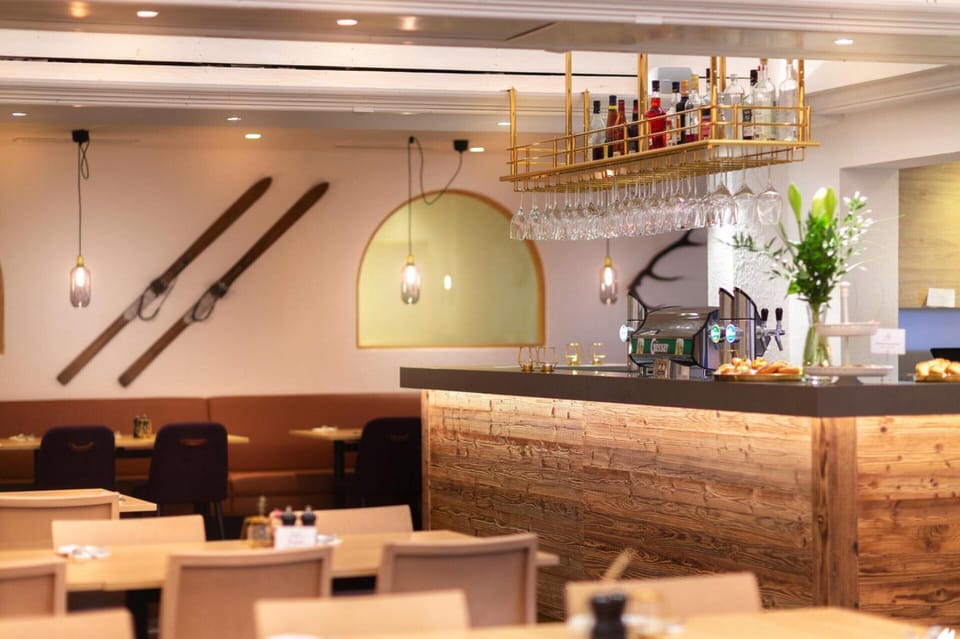 Apartment | Dining