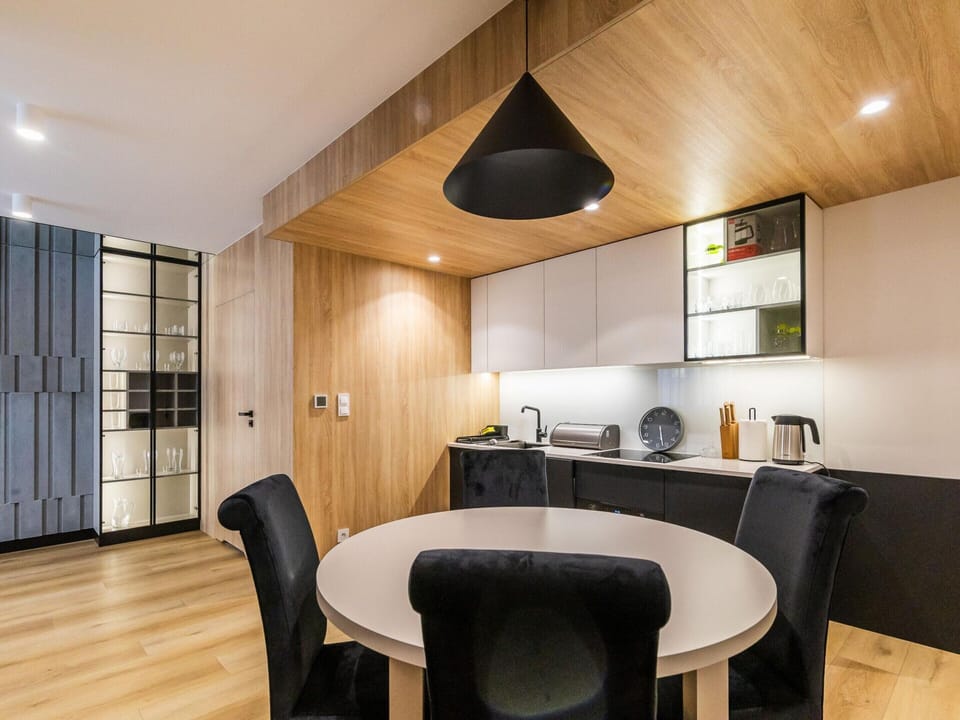 Apartment | Dining