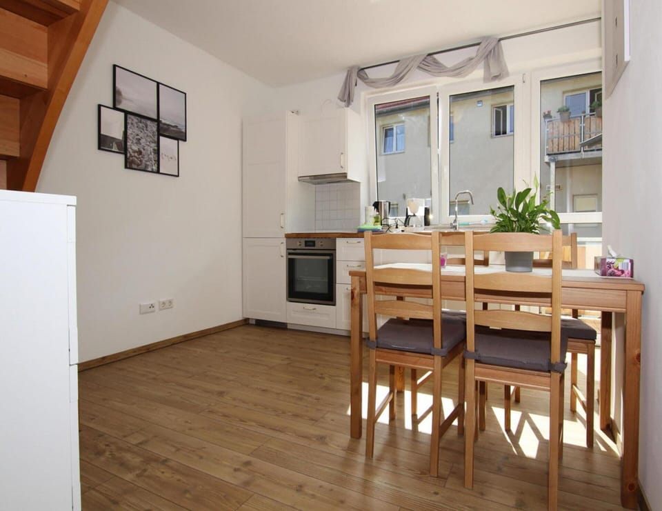 House | Dining