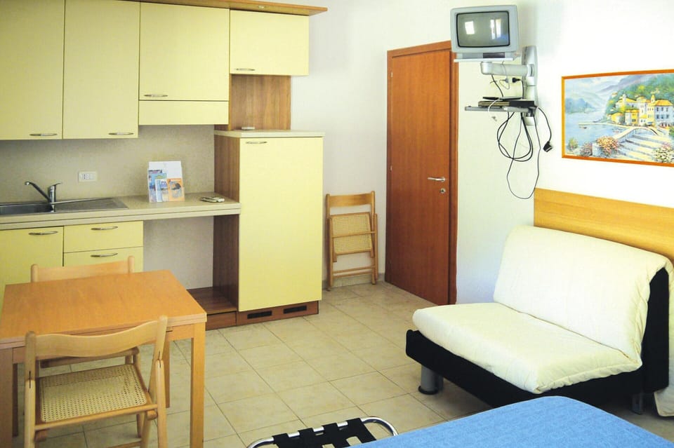 Apartment | Private kitchen | Highchair