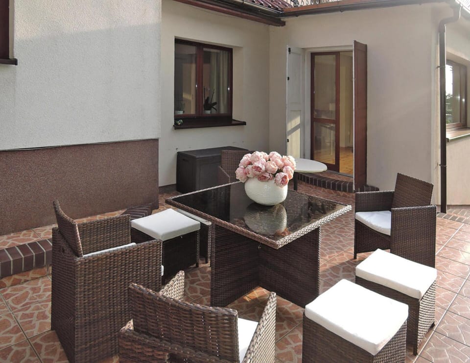 House | Balcony