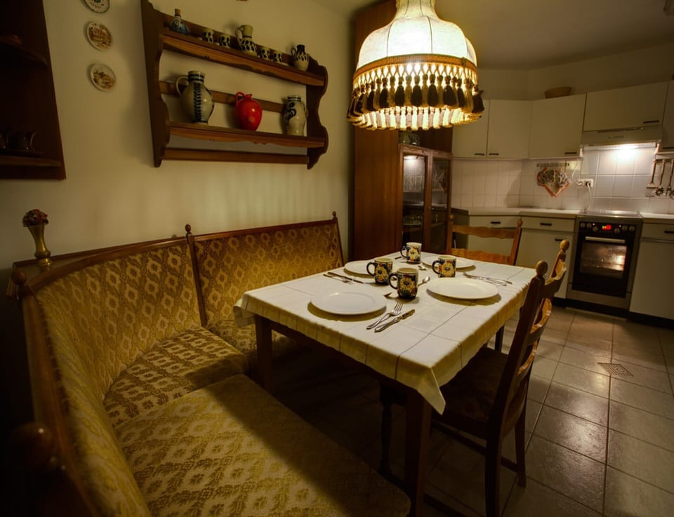 House | Dining