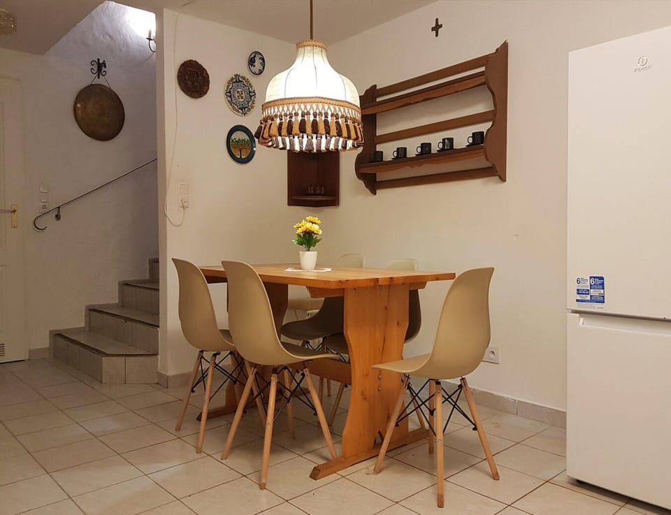 House | Dining