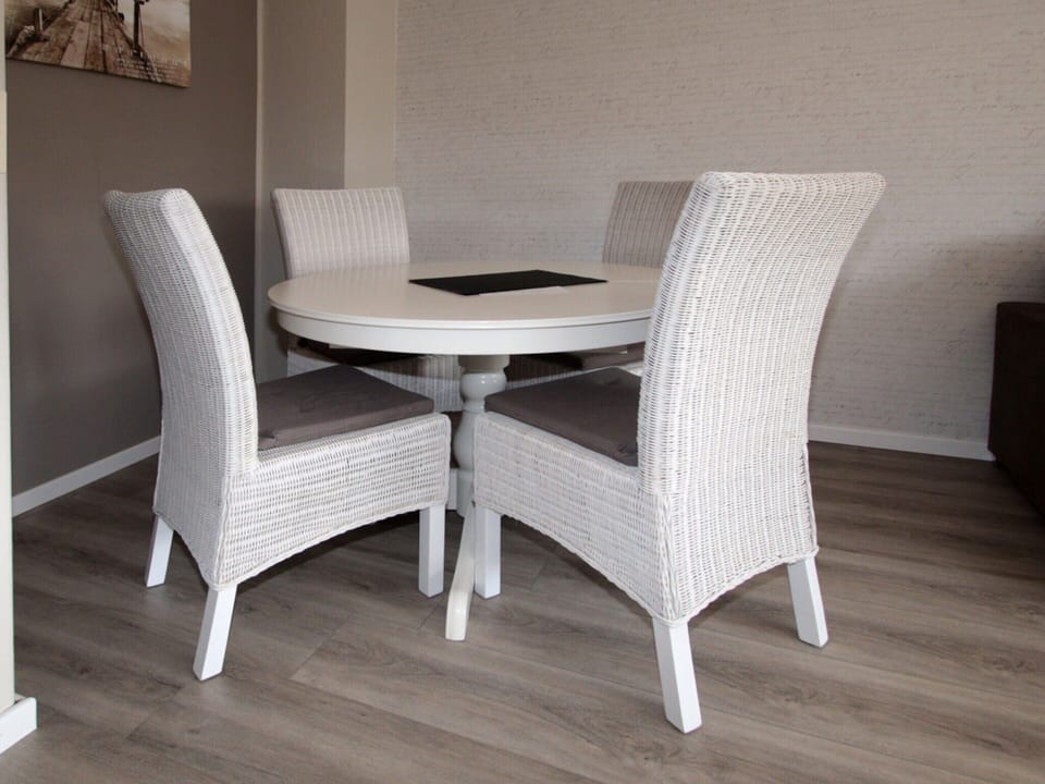 Apartment | Dining