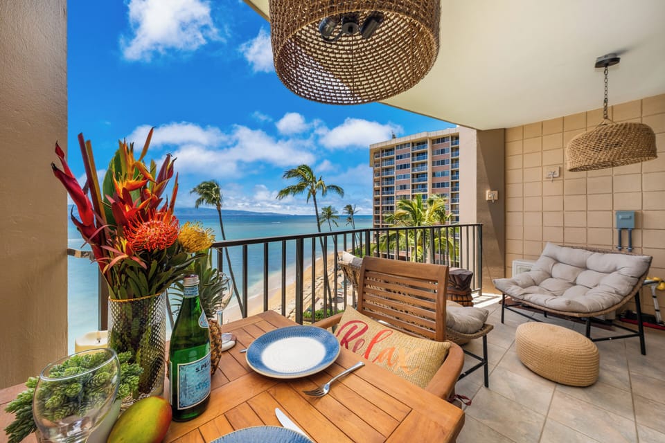 Oceanfront lanai