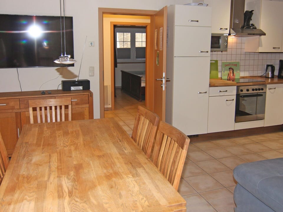 House | Private kitchen | Electric kettle, toaster, highchair