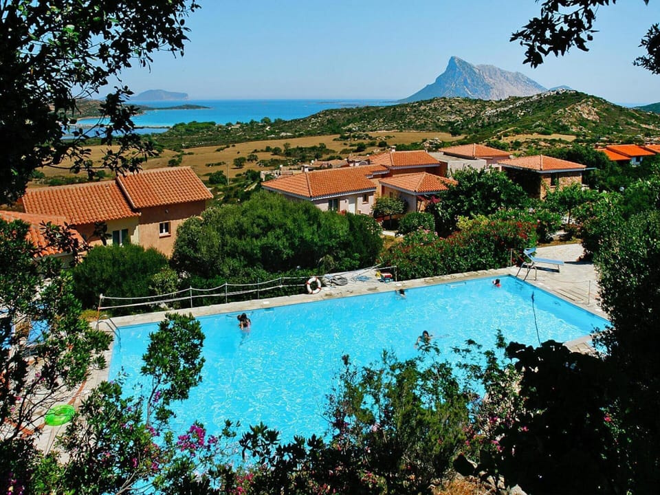 Apartment | Pool | Outdoor pool