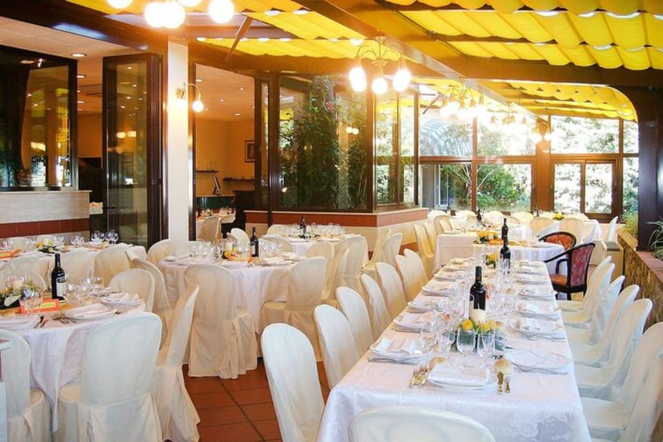 Villa | Dining