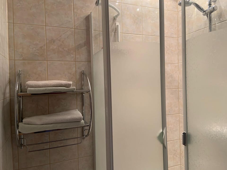 Apartment | Bathroom