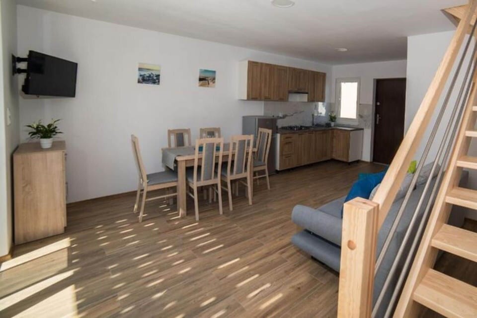 House | Dining