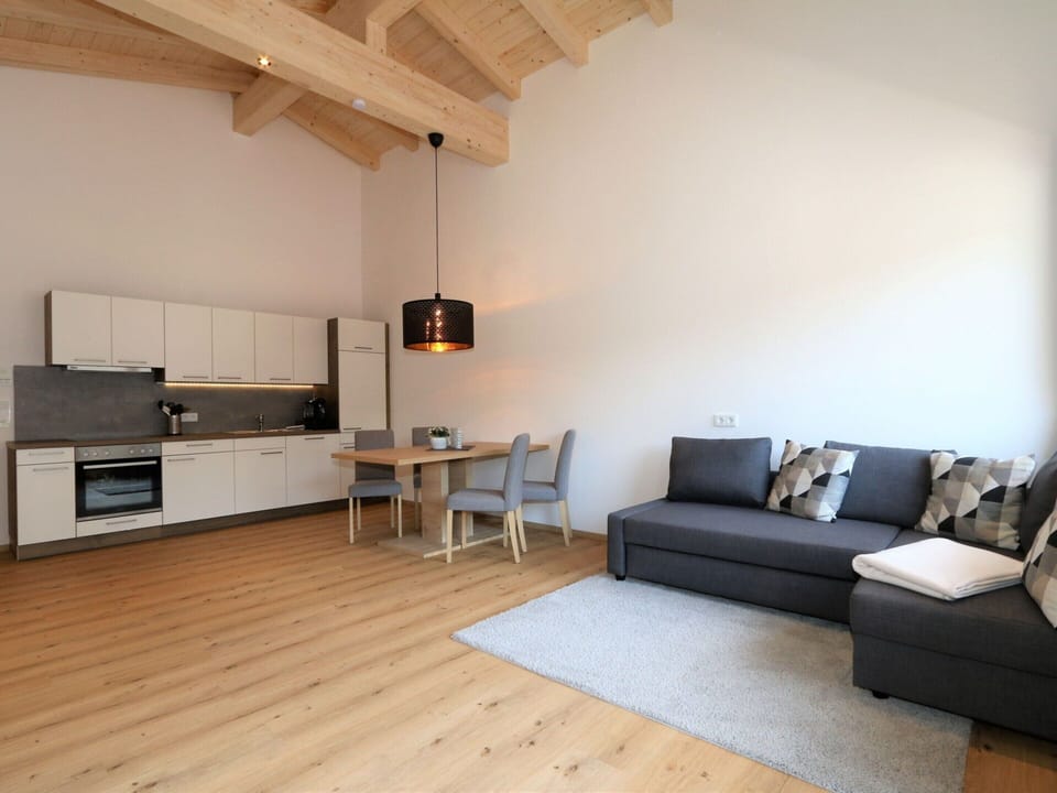 Apartment | Dining