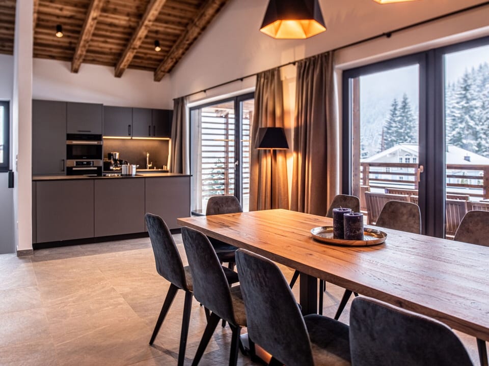 House | Dining