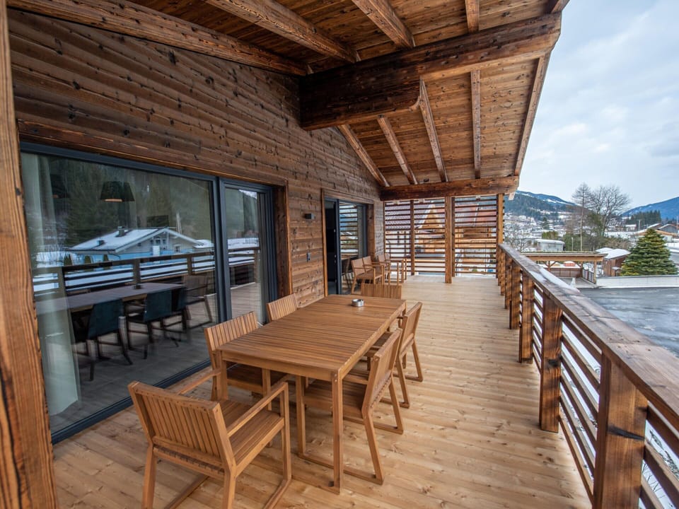 House | Dining