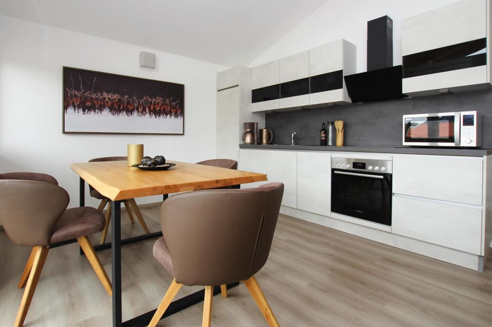 Apartment | Private kitchen | Electric kettle, toaster