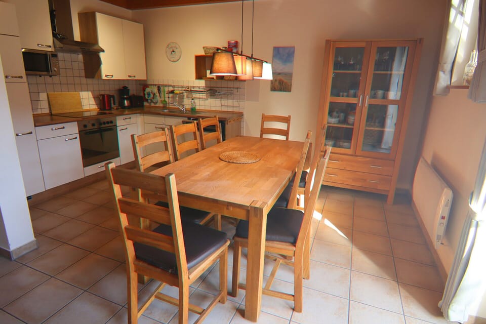 Apartment | Dining
