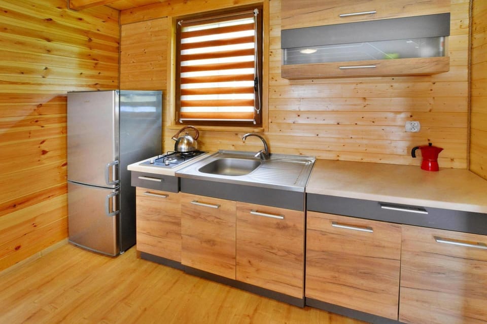 House | Private kitchen | Electric kettle, highchair