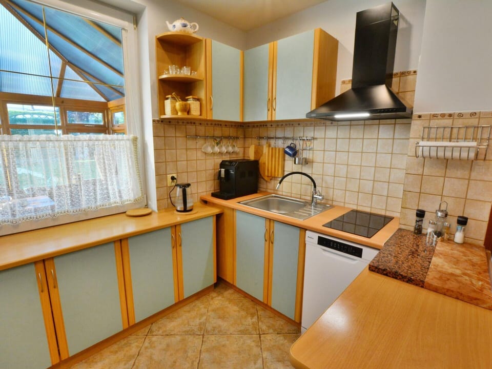 House | Private kitchen | Electric kettle, toaster