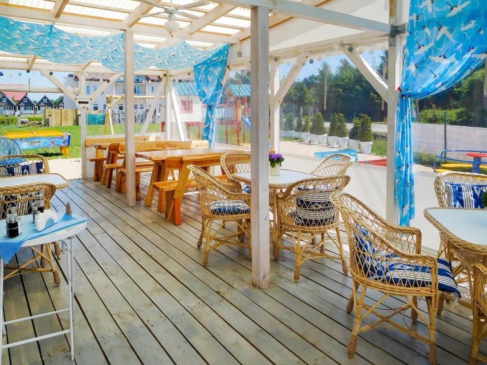 House | Outdoor dining