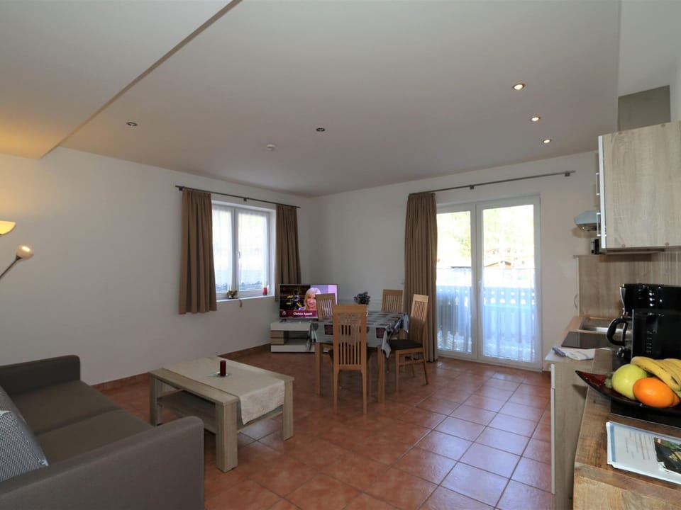 Apartment | Dining