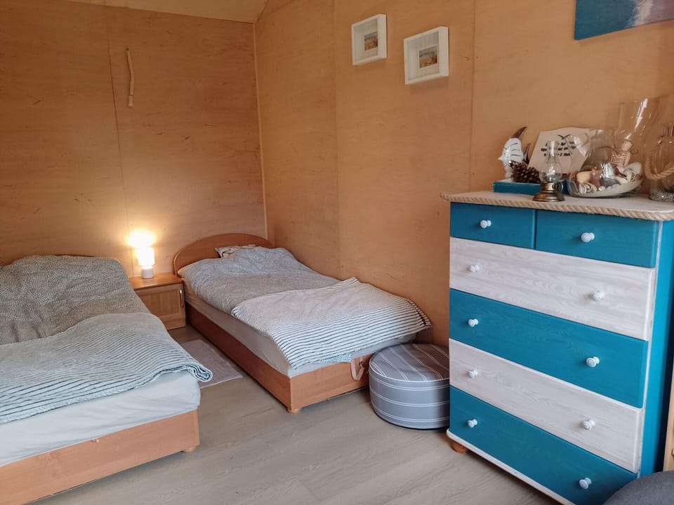 House | 2 bedrooms, individually furnished, bed sheets