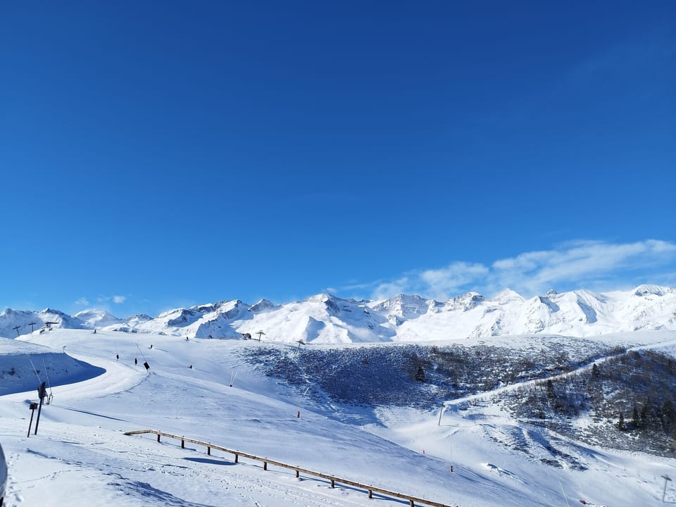 Snow and ski sports