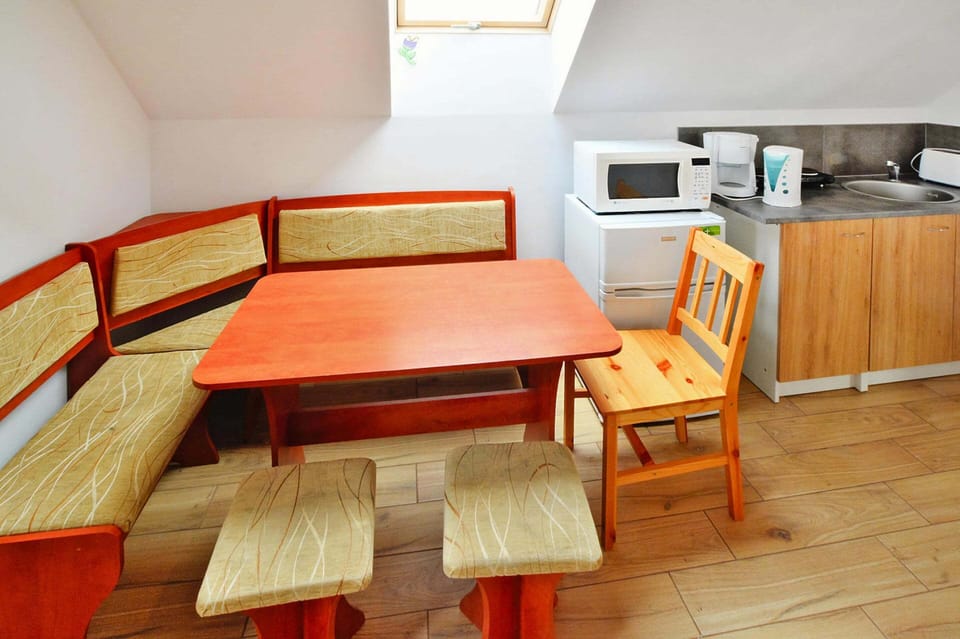 Apartment | Dining