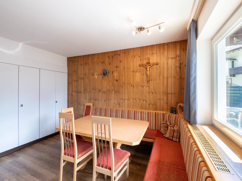 House | Dining