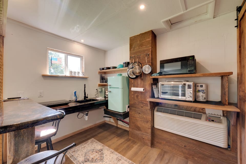 Kitchenette | 2-Burner Induction Cooktop | Keurig Coffee Maker