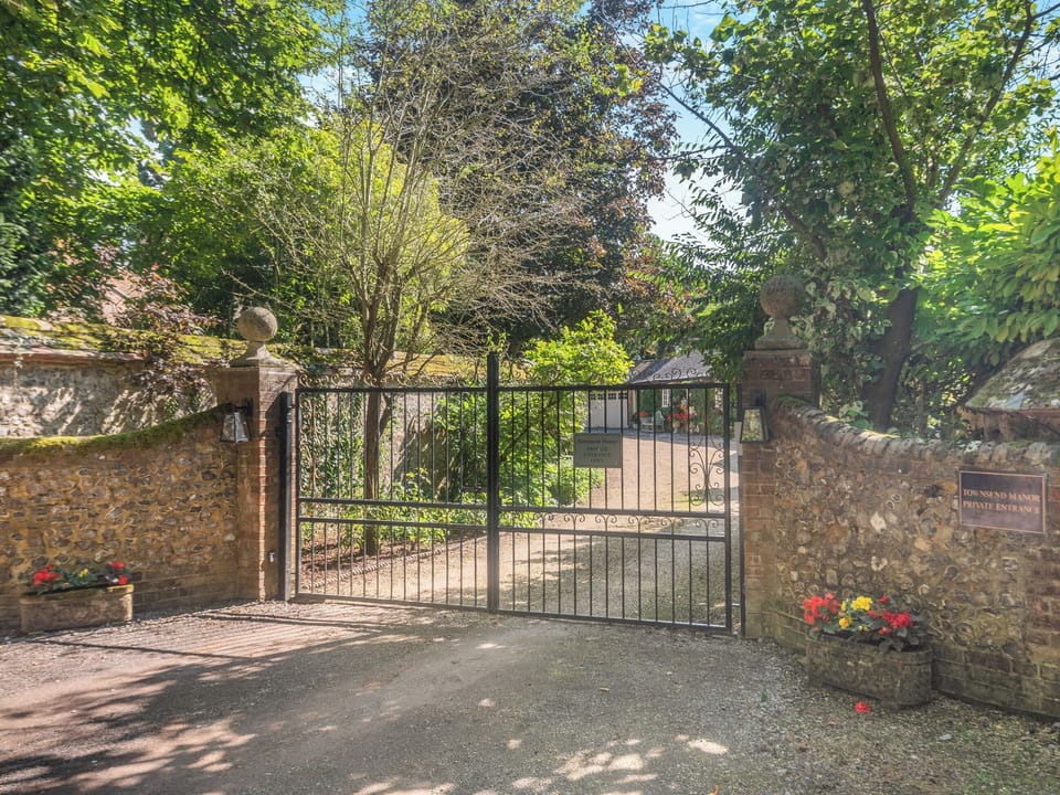 Kitchen | Orchard Cottage, Over Wallop, near Stockbridge