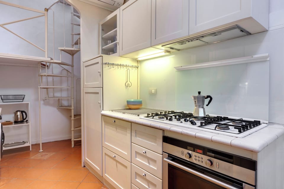 Apartment | Private kitchenette | Full-size fridge, microwave, oven, stovetop