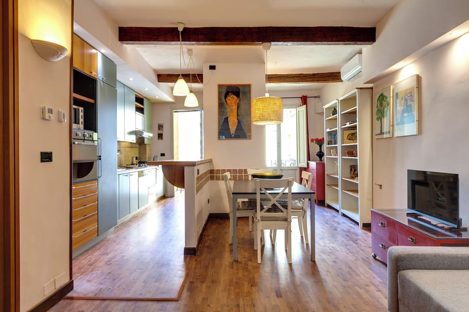 Apartment | Living area | 24-inch flat-screen TV with digital channels