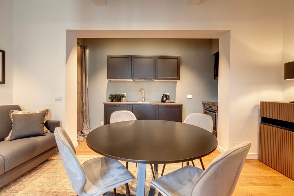 Apartment | Dining room
