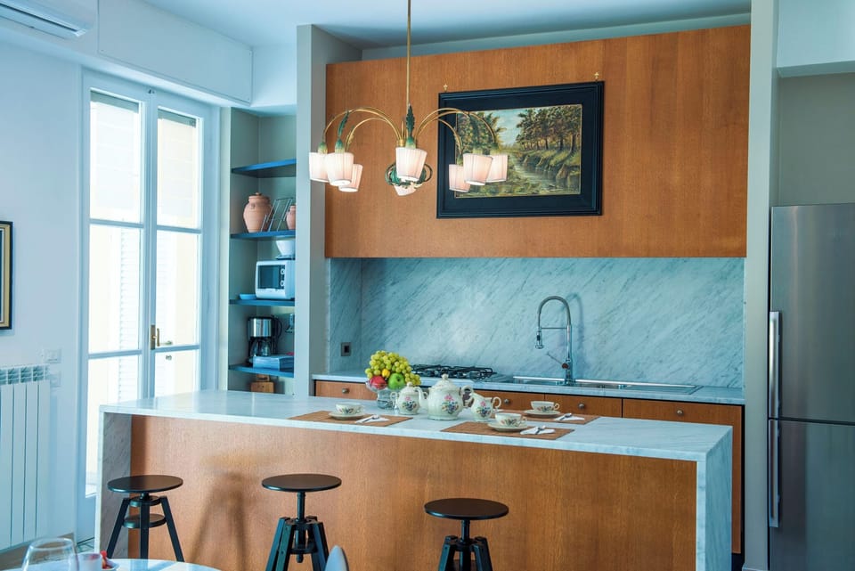 Apartment | Private kitchenette | Full-size fridge, microwave, oven, stovetop