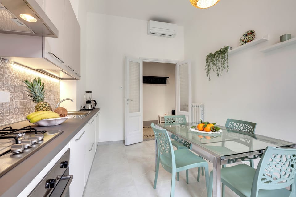 Apartment | Dining room