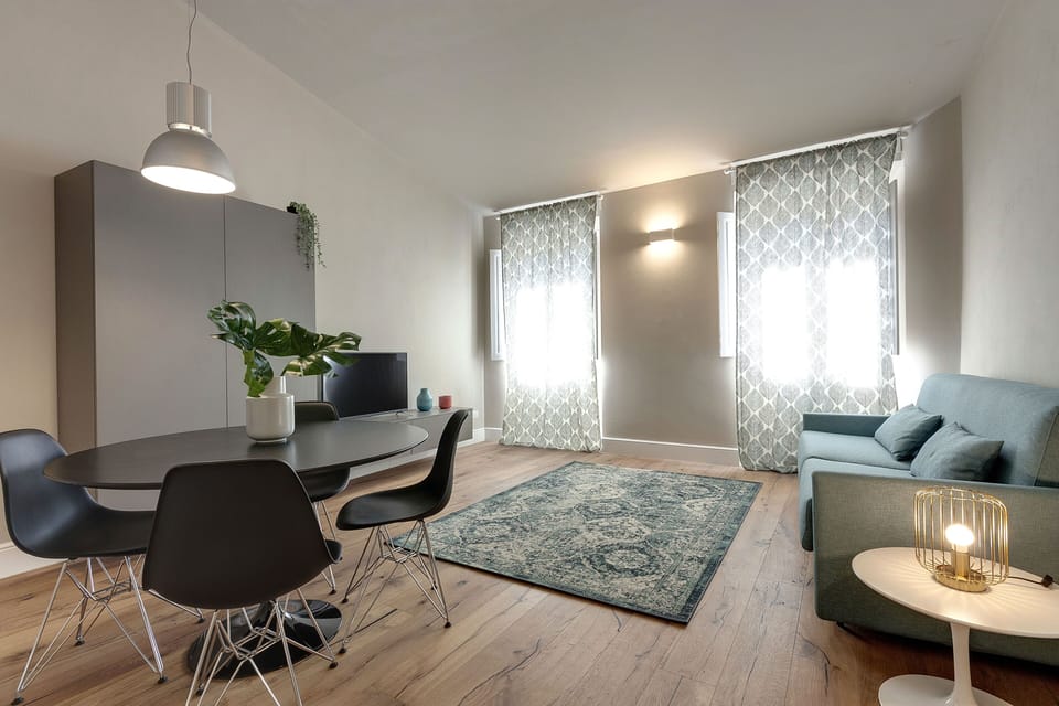 Apartment | Living area | Flat-screen TV
