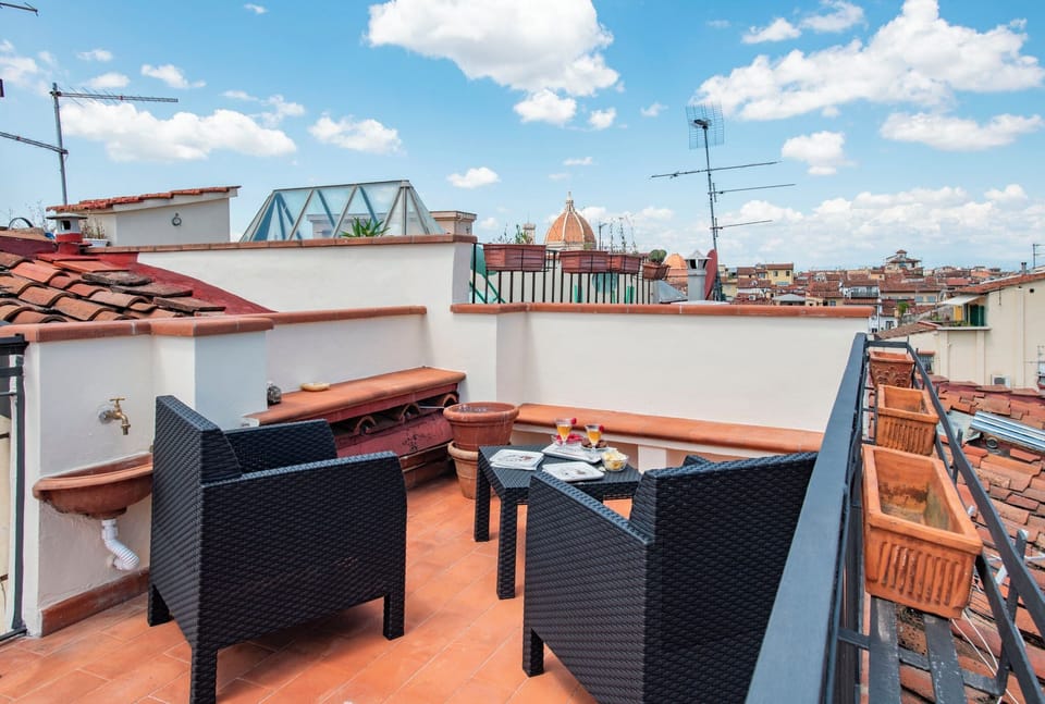 Apartment | Terrace/patio