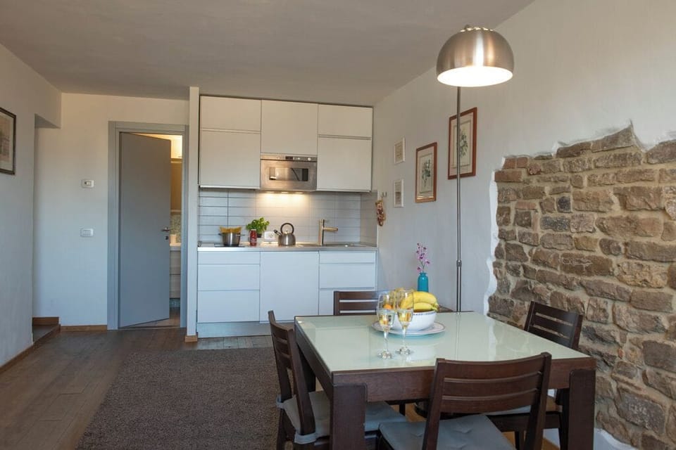 Apartment | Dining room