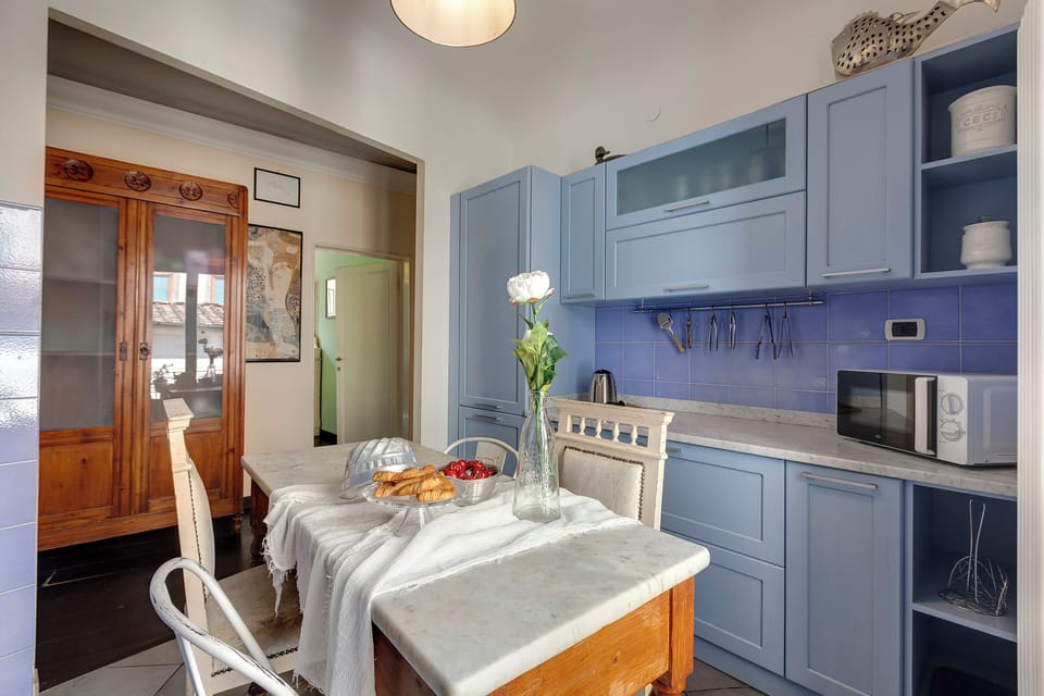 Apartment | Private kitchen | Full-size fridge, microwave, oven, stovetop