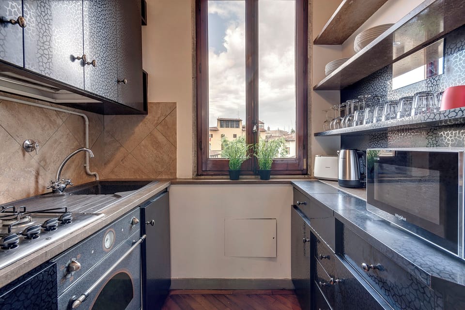 Apartment | Private kitchenette | Full-size fridge, microwave, oven, stovetop