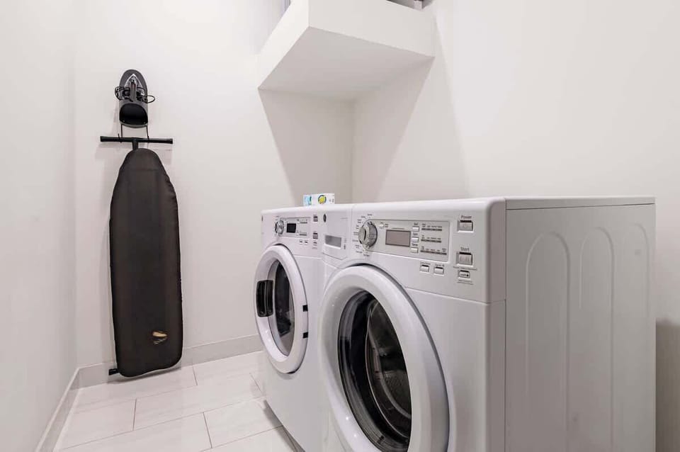 Washer & Dryer