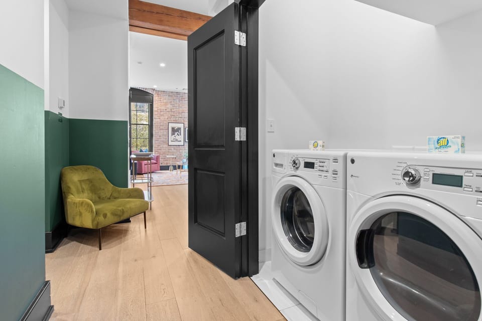 In Unit Washer & Dryer