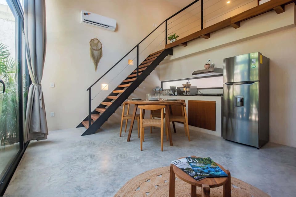Fully Equipped Kitchen & Dining