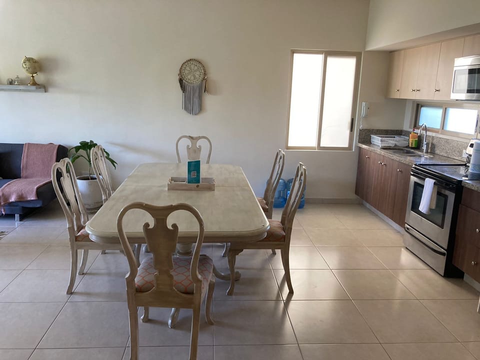 Dining Table & Kitchen