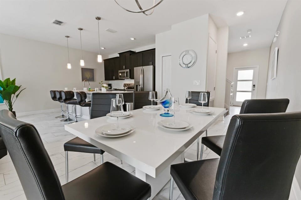 Dining Room (Angle)