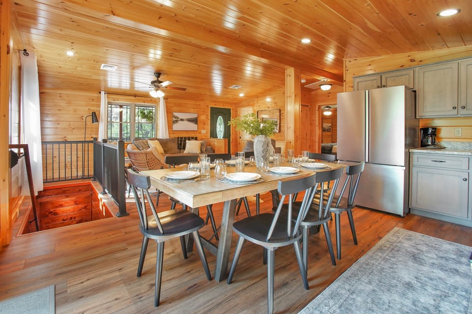 Talk about the perfect space to grab some breakfast and coffee!