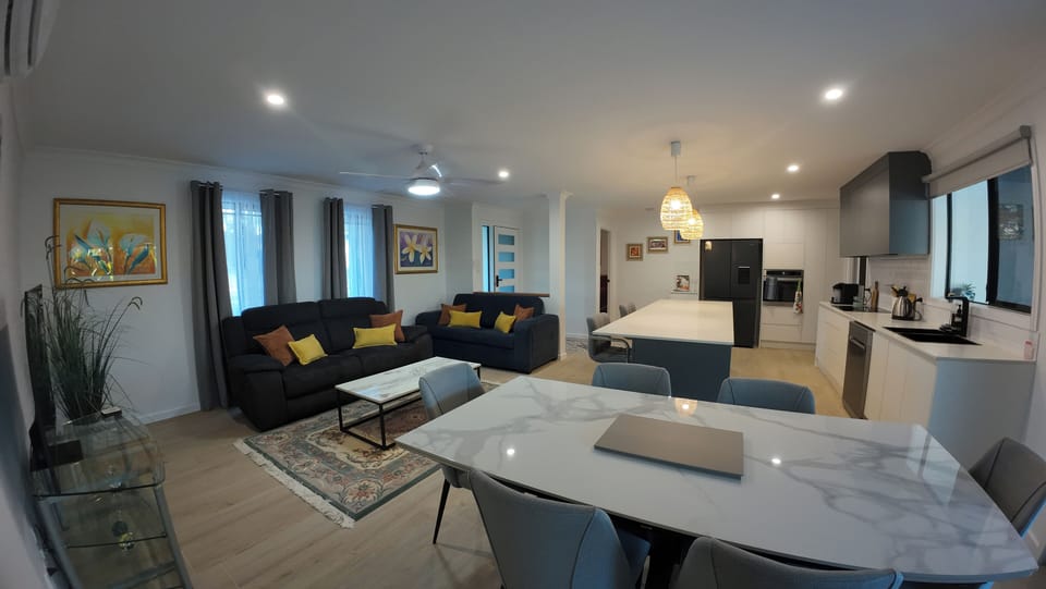 Dining/Kitchen/Living 1