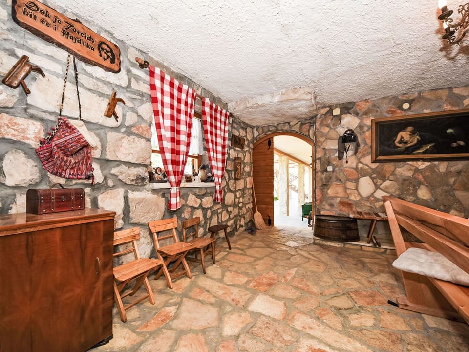 Plant, Flower, Property, Table, Building, Furniture, Window, Flowerpot, Shade, Houseplant