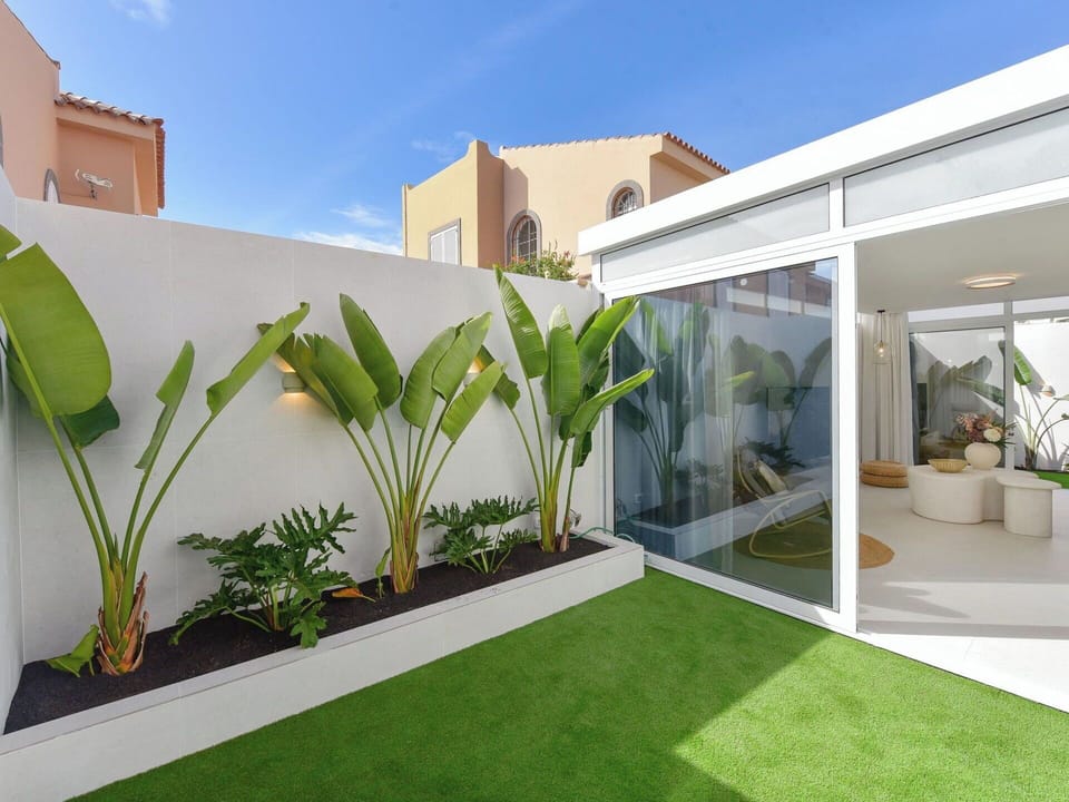 Flowerpot, Garden, Home, Houseplant, Landscaping, Eco Hotel, Shade, Courtyard, Yard